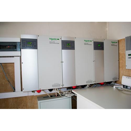 Гибридная солнечная электростанция установленной мощностью 15 кВт